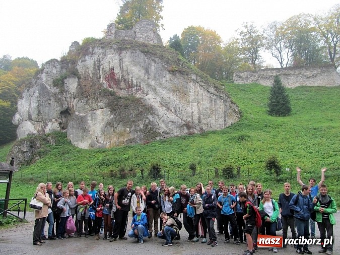Zdjęcie w galerii na portalu naszraciborz.pl: Poszukiwacze ścieżek i skarbów jesieni z G5 w Ojcowskim Parku Narodowym wiadomości z regionu