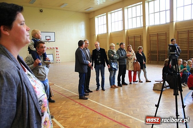 Zdjęcie w galerii na portalu naszraciborz.pl: Ścianka wspinaczkowa oficjalnie otwarta! wiadomości z regionu