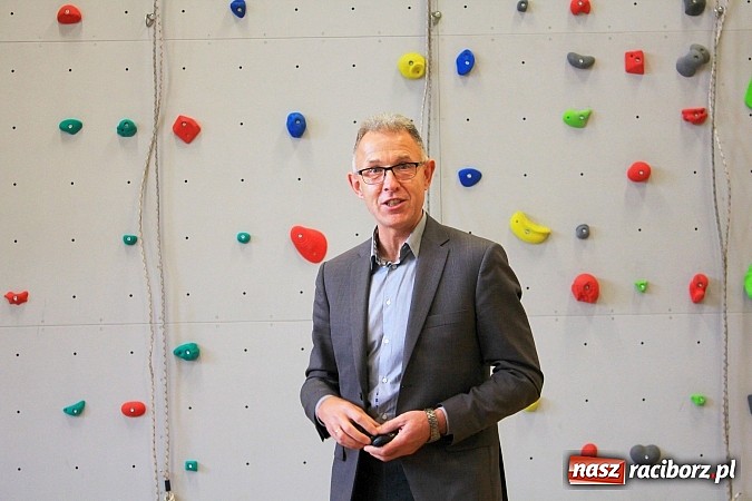 Zdjęcie w galerii na portalu naszraciborz.pl: Ścianka wspinaczkowa oficjalnie otwarta! wiadomości z regionu