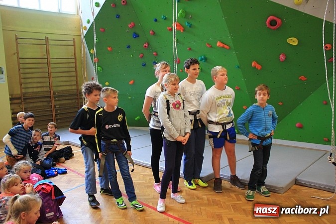 Zdjęcie w galerii na portalu naszraciborz.pl: Ścianka wspinaczkowa oficjalnie otwarta! wiadomości z regionu