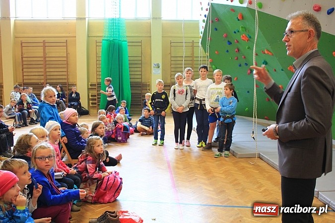 Zdjęcie w galerii na portalu naszraciborz.pl: Ścianka wspinaczkowa oficjalnie otwarta! wiadomości z regionu