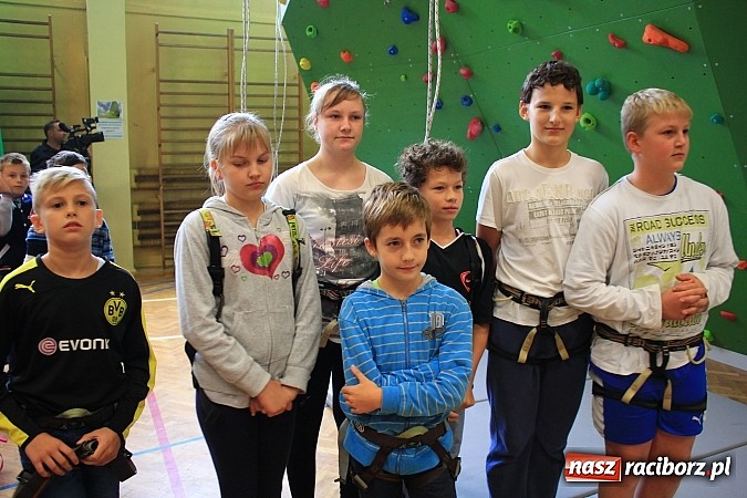 Zdjęcie w galerii na portalu naszraciborz.pl: Ścianka wspinaczkowa oficjalnie otwarta! wiadomości z regionu