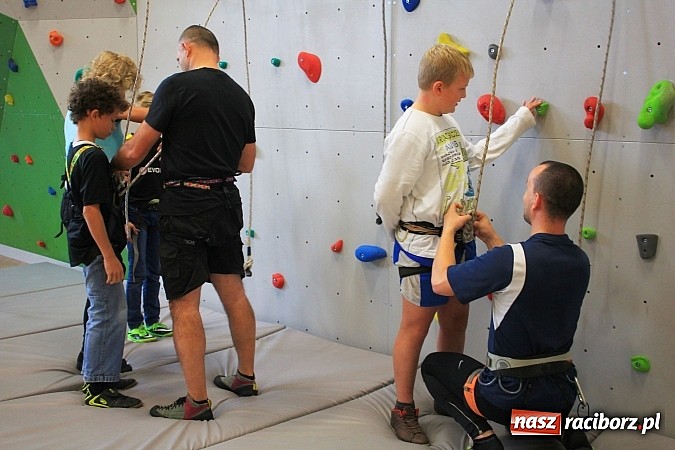 Zdjęcie w galerii na portalu naszraciborz.pl: Ścianka wspinaczkowa oficjalnie otwarta! wiadomości z regionu