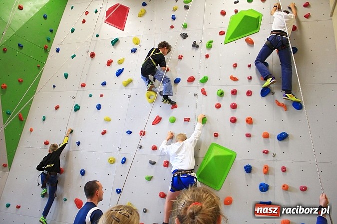 Zdjęcie w galerii na portalu naszraciborz.pl: Ścianka wspinaczkowa oficjalnie otwarta! wiadomości z regionu
