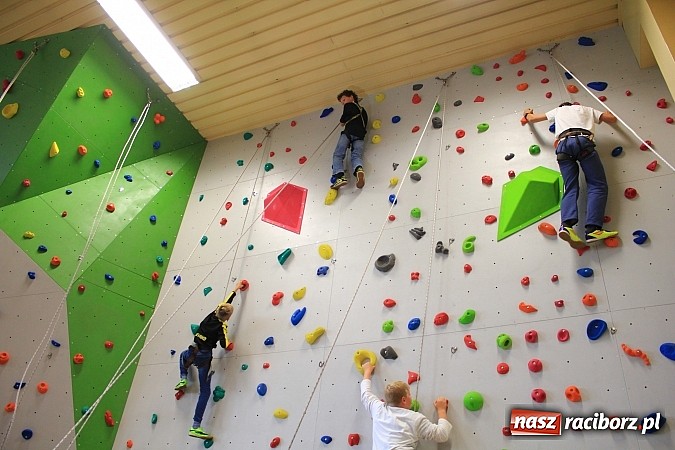 Zdjęcie w galerii na portalu naszraciborz.pl: Ścianka wspinaczkowa oficjalnie otwarta! wiadomości z regionu