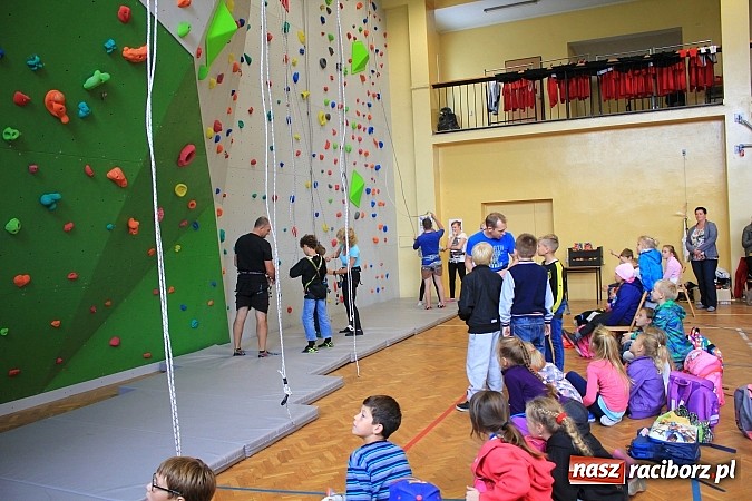 Zdjęcie w galerii na portalu naszraciborz.pl: Ścianka wspinaczkowa oficjalnie otwarta! wiadomości z regionu