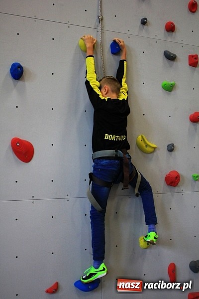 Zdjęcie w galerii na portalu naszraciborz.pl: Ścianka wspinaczkowa oficjalnie otwarta! wiadomości z regionu