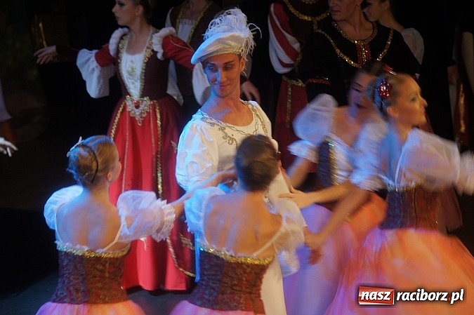 Zdjęcie w galerii na portalu naszraciborz.pl: Romeo i Julia na deskach sceny RCK  wiadomości z regionu