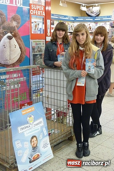 Zdjęcie w galerii na portalu naszraciborz.pl: G5 zbiera żywność dla potrzebujących  wiadomości z regionu
