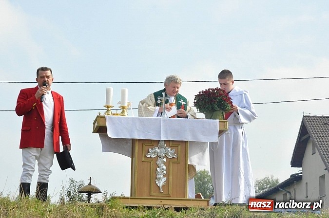 Zdjęcie w galerii na portalu naszraciborz.pl: Raciborski Hubertus 2014. Przy Huzarskiej na Ostrogu spotkali się miłośnicy koni wiadomości z regionu