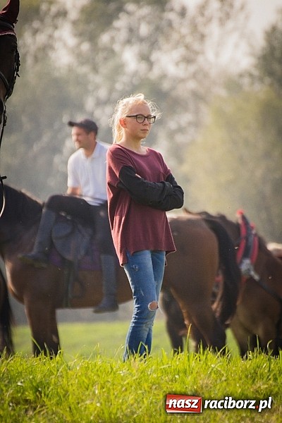 Zdjęcie w galerii na portalu naszraciborz.pl: Raciborski Hubertus 2014. Przy Huzarskiej na Ostrogu spotkali się miłośnicy koni wiadomości z regionu