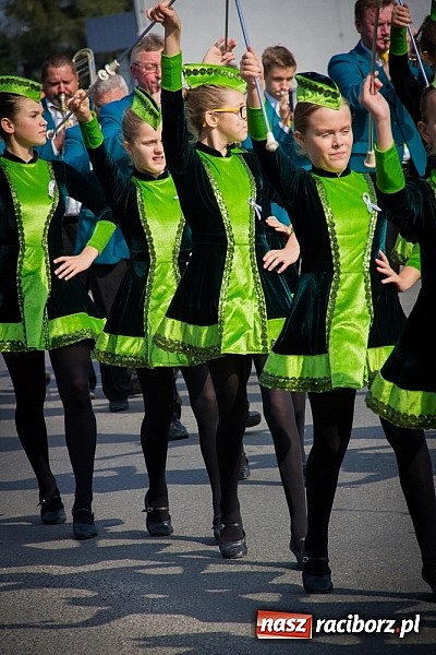 Zdjęcie w galerii na portalu naszraciborz.pl: Raciborski Hubertus 2014. Przy Huzarskiej na Ostrogu spotkali się miłośnicy koni wiadomości z regionu