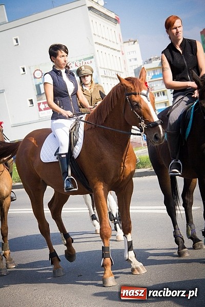 Zdjęcie w galerii na portalu naszraciborz.pl: Raciborski Hubertus 2014. Przy Huzarskiej na Ostrogu spotkali się miłośnicy koni wiadomości z regionu