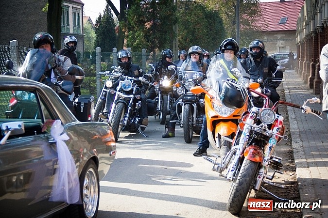 Zdjęcie w galerii na portalu naszraciborz.pl: Raciborski Hubertus 2014. Przy Huzarskiej na Ostrogu spotkali się miłośnicy koni wiadomości z regionu