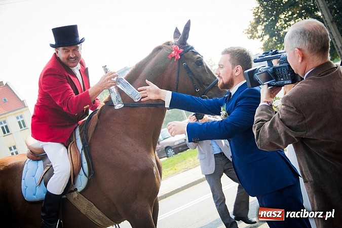 Zdjęcie w galerii na portalu naszraciborz.pl: Raciborski Hubertus 2014. Przy Huzarskiej na Ostrogu spotkali się miłośnicy koni wiadomości z regionu