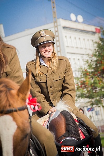 Zdjęcie w galerii na portalu naszraciborz.pl: Raciborski Hubertus 2014. Przy Huzarskiej na Ostrogu spotkali się miłośnicy koni wiadomości z regionu