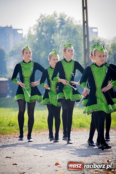 Zdjęcie w galerii na portalu naszraciborz.pl: Raciborski Hubertus 2014. Przy Huzarskiej na Ostrogu spotkali się miłośnicy koni wiadomości z regionu