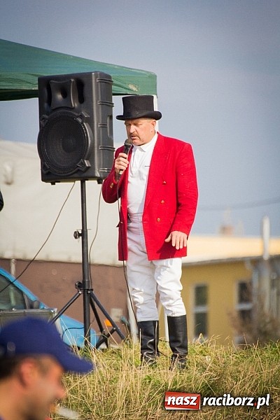 Zdjęcie w galerii na portalu naszraciborz.pl: Raciborski Hubertus 2014. Przy Huzarskiej na Ostrogu spotkali się miłośnicy koni wiadomości z regionu