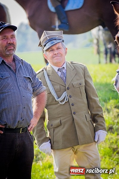 Zdjęcie w galerii na portalu naszraciborz.pl: Raciborski Hubertus 2014. Przy Huzarskiej na Ostrogu spotkali się miłośnicy koni wiadomości z regionu