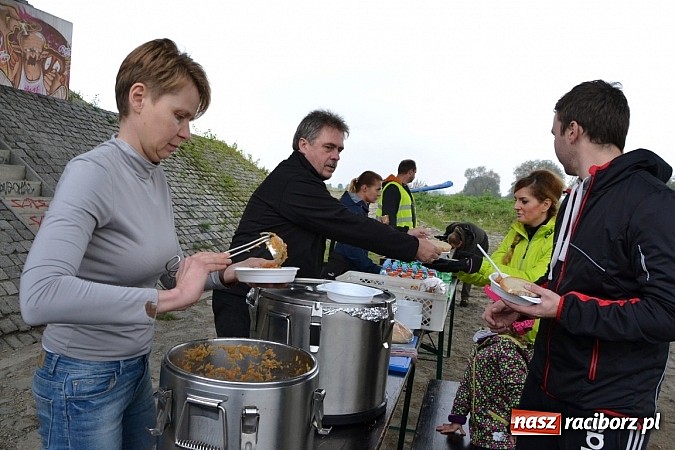 Zdjęcie w galerii na portalu naszraciborz.pl: Meandry Odry oficjalnie zamknięte. Do wiosny wiadomości z regionu
