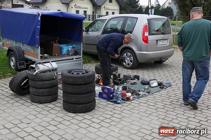 Zdjęcie w galerii na portalu naszraciborz.pl: Zakończenie sezonu motorowego, czyli zlot oldtimerów oraz motobazar w Zabełkowie wiadomości z regionu
