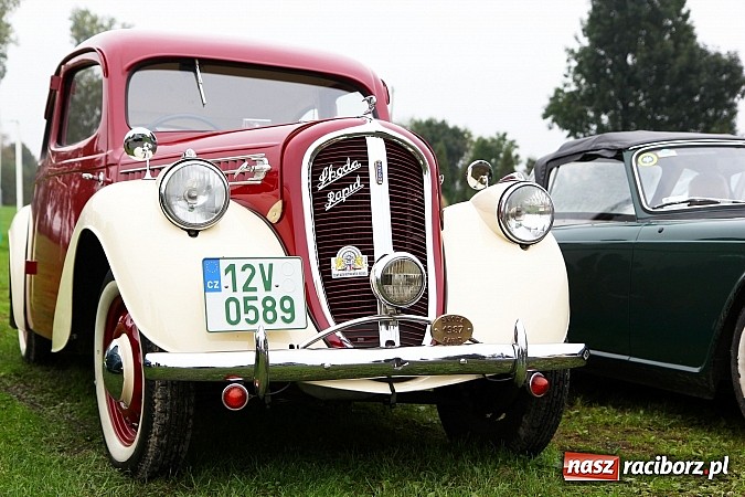 Zdjęcie w galerii na portalu naszraciborz.pl: Zakończenie sezonu motorowego, czyli zlot oldtimerów oraz motobazar w Zabełkowie wiadomości z regionu