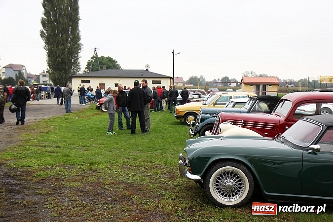 Zdjęcie w galerii na portalu naszraciborz.pl: Zakończenie sezonu motorowego, czyli zlot oldtimerów oraz motobazar w Zabełkowie wiadomości z regionu