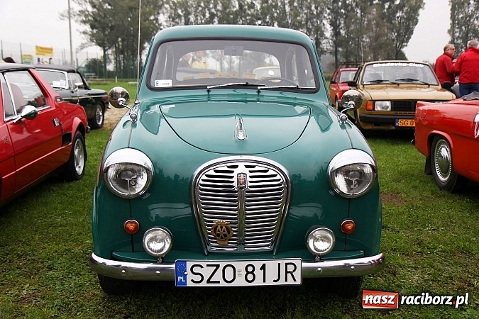 Zdjęcie w galerii na portalu naszraciborz.pl: Zakończenie sezonu motorowego, czyli zlot oldtimerów oraz motobazar w Zabełkowie wiadomości z regionu