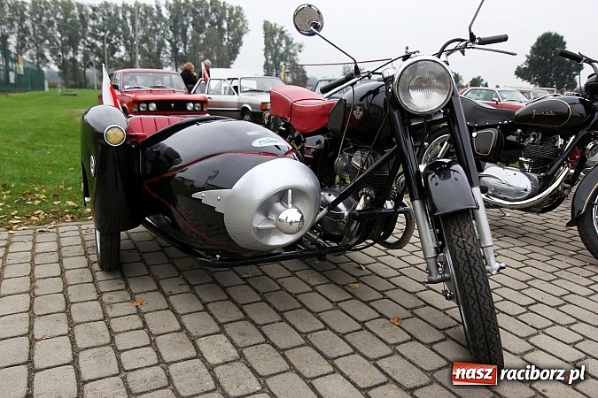 Zdjęcie w galerii na portalu naszraciborz.pl: Zakończenie sezonu motorowego, czyli zlot oldtimerów oraz motobazar w Zabełkowie wiadomości z regionu