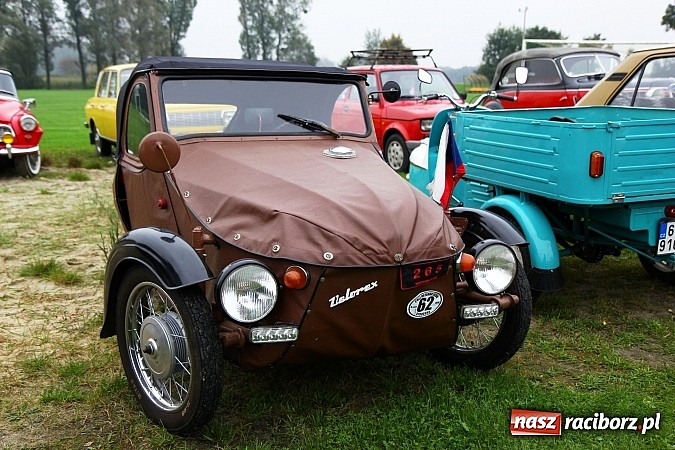 Zdjęcie w galerii na portalu naszraciborz.pl: Zakończenie sezonu motorowego, czyli zlot oldtimerów oraz motobazar w Zabełkowie wiadomości z regionu