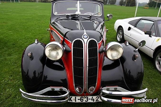 Zdjęcie w galerii na portalu naszraciborz.pl: Zakończenie sezonu motorowego, czyli zlot oldtimerów oraz motobazar w Zabełkowie wiadomości z regionu