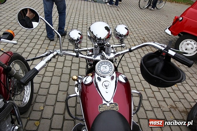 Zdjęcie w galerii na portalu naszraciborz.pl: Zakończenie sezonu motorowego, czyli zlot oldtimerów oraz motobazar w Zabełkowie wiadomości z regionu