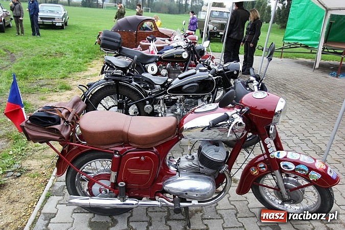 Zdjęcie w galerii na portalu naszraciborz.pl: Zakończenie sezonu motorowego, czyli zlot oldtimerów oraz motobazar w Zabełkowie wiadomości z regionu