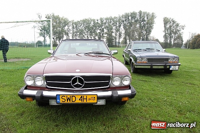 Zdjęcie w galerii na portalu naszraciborz.pl: Zakończenie sezonu motorowego, czyli zlot oldtimerów oraz motobazar w Zabełkowie wiadomości z regionu