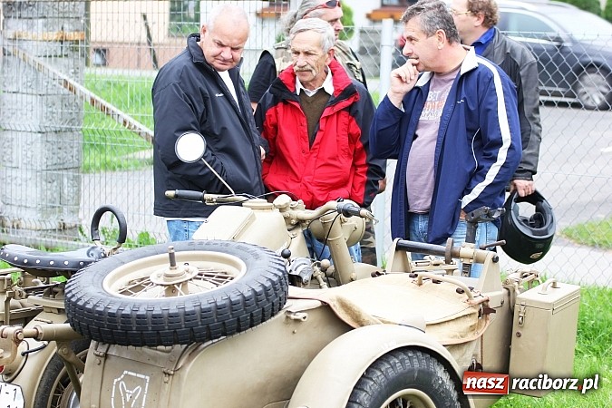 Zdjęcie w galerii na portalu naszraciborz.pl: Zakończenie sezonu motorowego, czyli zlot oldtimerów oraz motobazar w Zabełkowie wiadomości z regionu