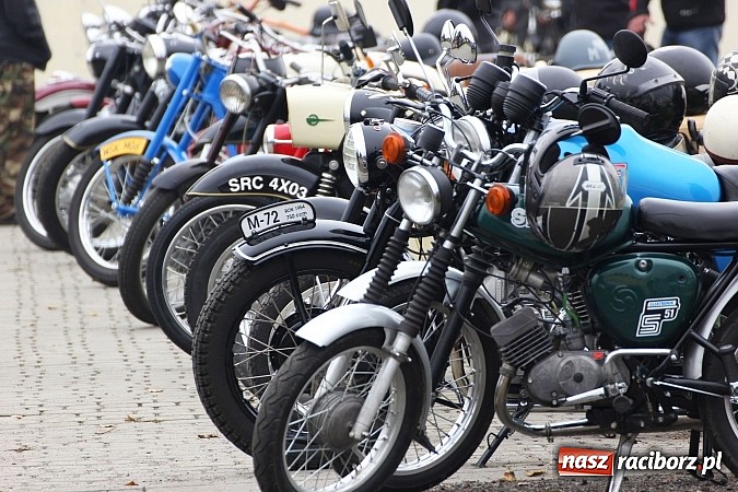 Zdjęcie w galerii na portalu naszraciborz.pl: Zakończenie sezonu motorowego, czyli zlot oldtimerów oraz motobazar w Zabełkowie wiadomości z regionu