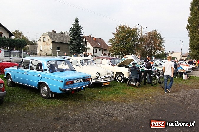Zdjęcie w galerii na portalu naszraciborz.pl: Zakończenie sezonu motorowego, czyli zlot oldtimerów oraz motobazar w Zabełkowie wiadomości z regionu