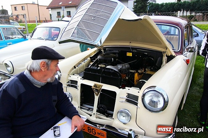 Zdjęcie w galerii na portalu naszraciborz.pl: Zakończenie sezonu motorowego, czyli zlot oldtimerów oraz motobazar w Zabełkowie wiadomości z regionu