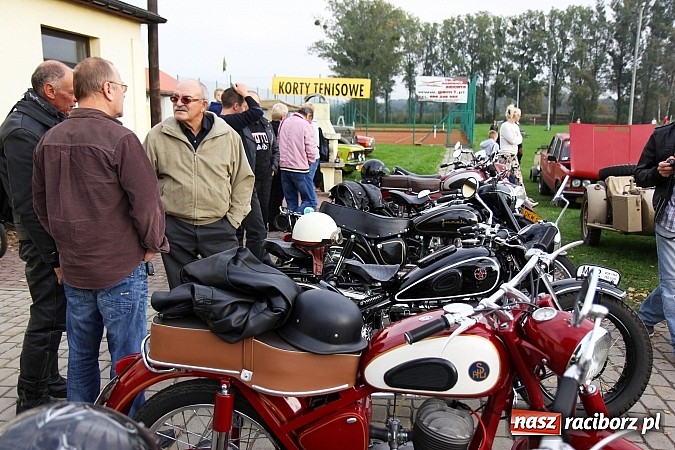 Zdjęcie w galerii na portalu naszraciborz.pl: Zakończenie sezonu motorowego, czyli zlot oldtimerów oraz motobazar w Zabełkowie wiadomości z regionu
