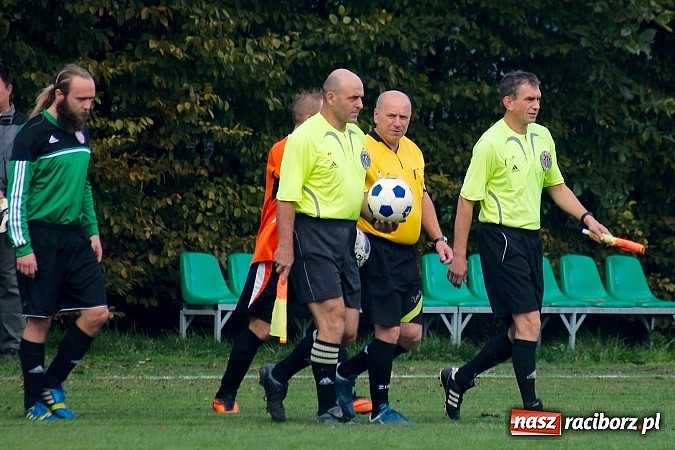 Zdjęcie w galerii na portalu naszraciborz.pl: B klasa: Wicher z Płoni zdmuchnął Olszynkę wiadomości z regionu