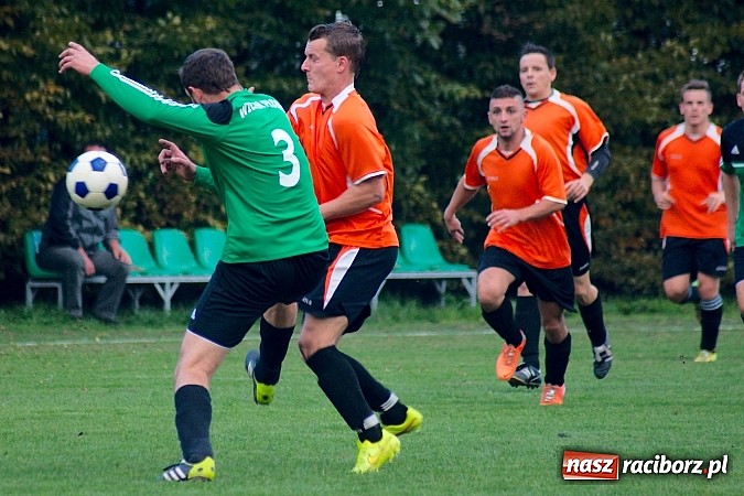 Zdjęcie w galerii na portalu naszraciborz.pl: B klasa: Wicher z Płoni zdmuchnął Olszynkę wiadomości z regionu