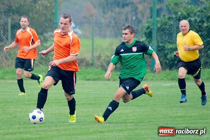 Zdjęcie w galerii na portalu naszraciborz.pl: B klasa: Wicher z Płoni zdmuchnął Olszynkę wiadomości z regionu