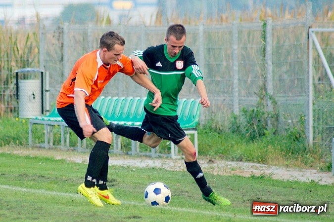 Zdjęcie w galerii na portalu naszraciborz.pl: B klasa: Wicher z Płoni zdmuchnął Olszynkę wiadomości z regionu