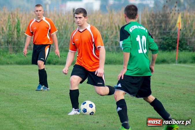 Zdjęcie w galerii na portalu naszraciborz.pl: B klasa: Wicher z Płoni zdmuchnął Olszynkę wiadomości z regionu