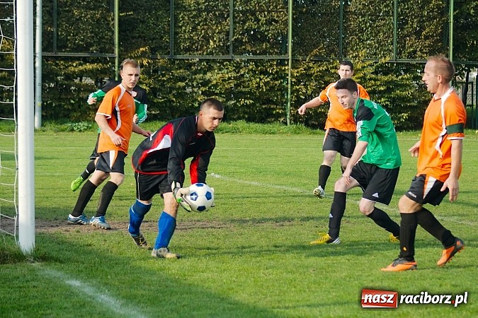 Zdjęcie w galerii na portalu naszraciborz.pl: B klasa: Wicher z Płoni zdmuchnął Olszynkę wiadomości z regionu