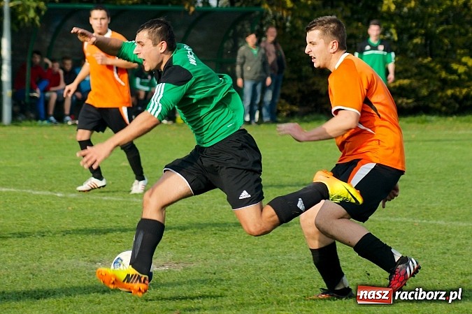 Zdjęcie w galerii na portalu naszraciborz.pl: B klasa: Wicher z Płoni zdmuchnął Olszynkę wiadomości z regionu