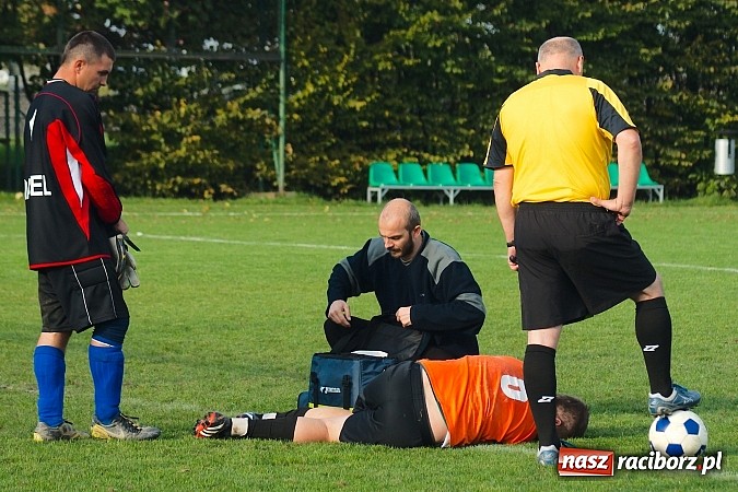 Zdjęcie w galerii na portalu naszraciborz.pl: B klasa: Wicher z Płoni zdmuchnął Olszynkę wiadomości z regionu