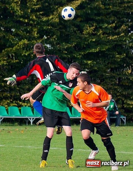 Zdjęcie w galerii na portalu naszraciborz.pl: B klasa: Wicher z Płoni zdmuchnął Olszynkę wiadomości z regionu