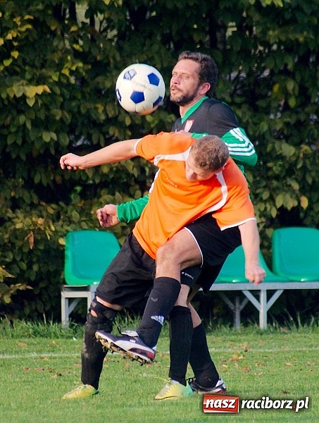 Zdjęcie w galerii na portalu naszraciborz.pl: B klasa: Wicher z Płoni zdmuchnął Olszynkę wiadomości z regionu