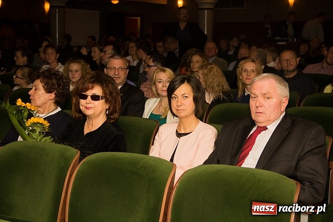 Zdjęcie w galerii na portalu naszraciborz.pl: Jubileusz 20-lecia zespołu Miraż wiadomości z regionu